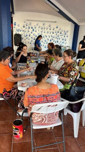 Cafeteria Manitas Azules Trabajando