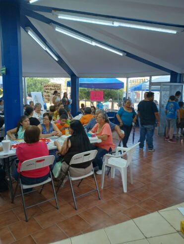 Cafeteria Manitas Azules Trabajando